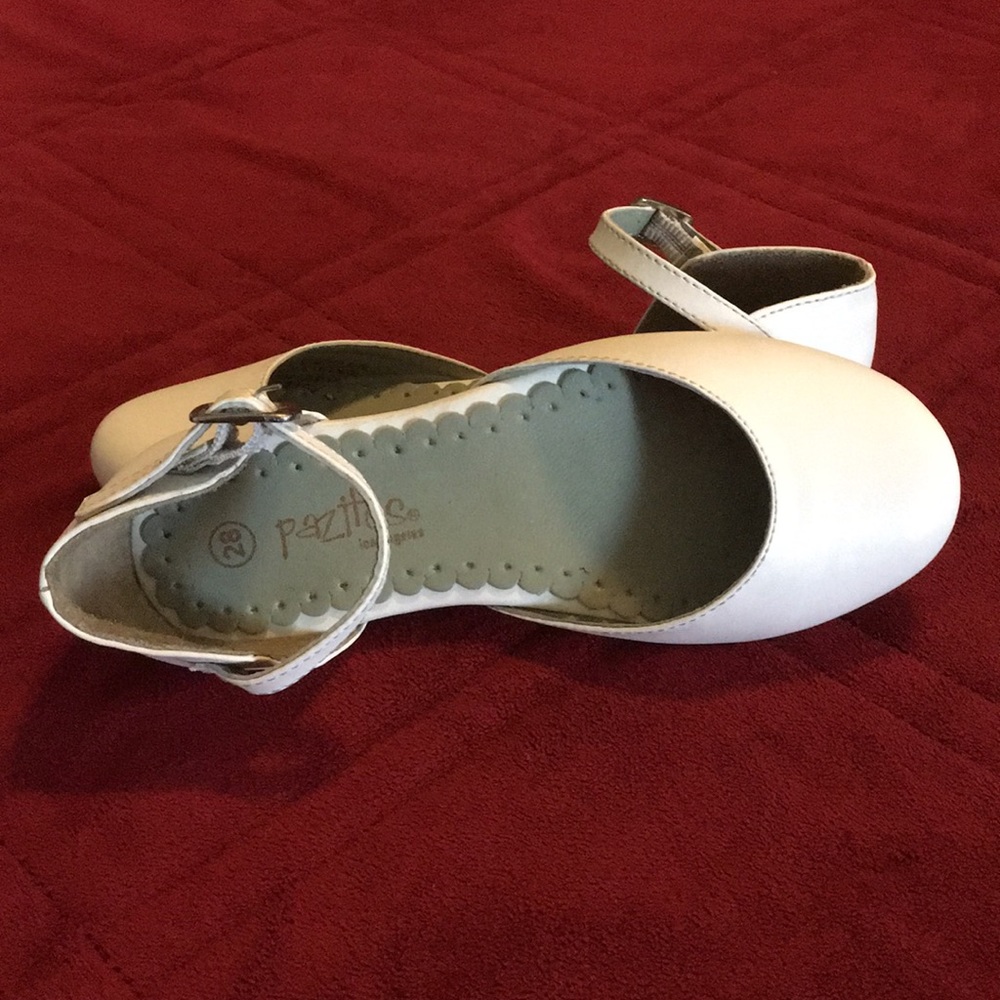 New, Toddler/Little kids size 10.5 Pazitos shoe